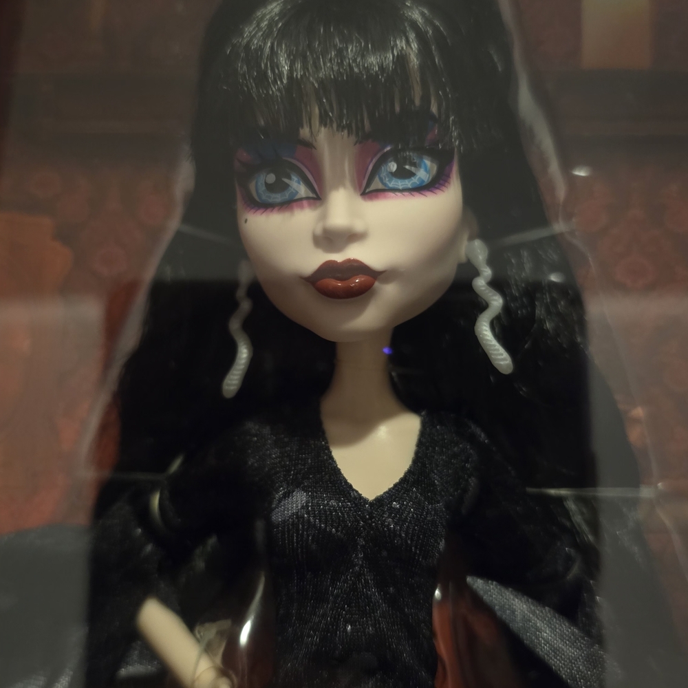 Monster High Skullector Doll - Picture 6 of 9